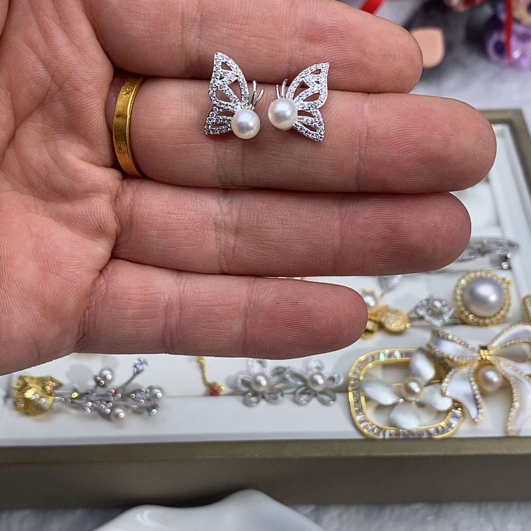 海水珍珠银S925镶嵌耳饰