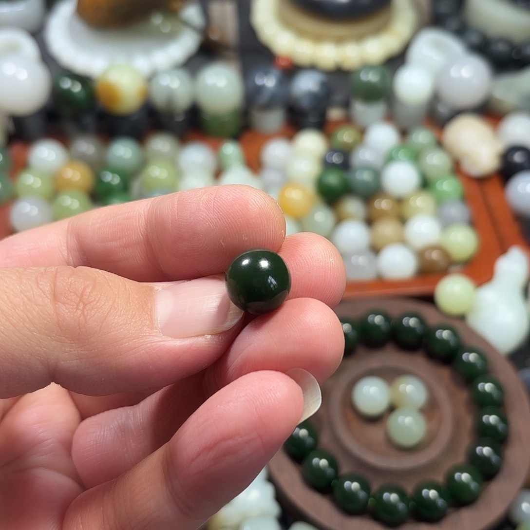 和田玉珠子未镶嵌阿*