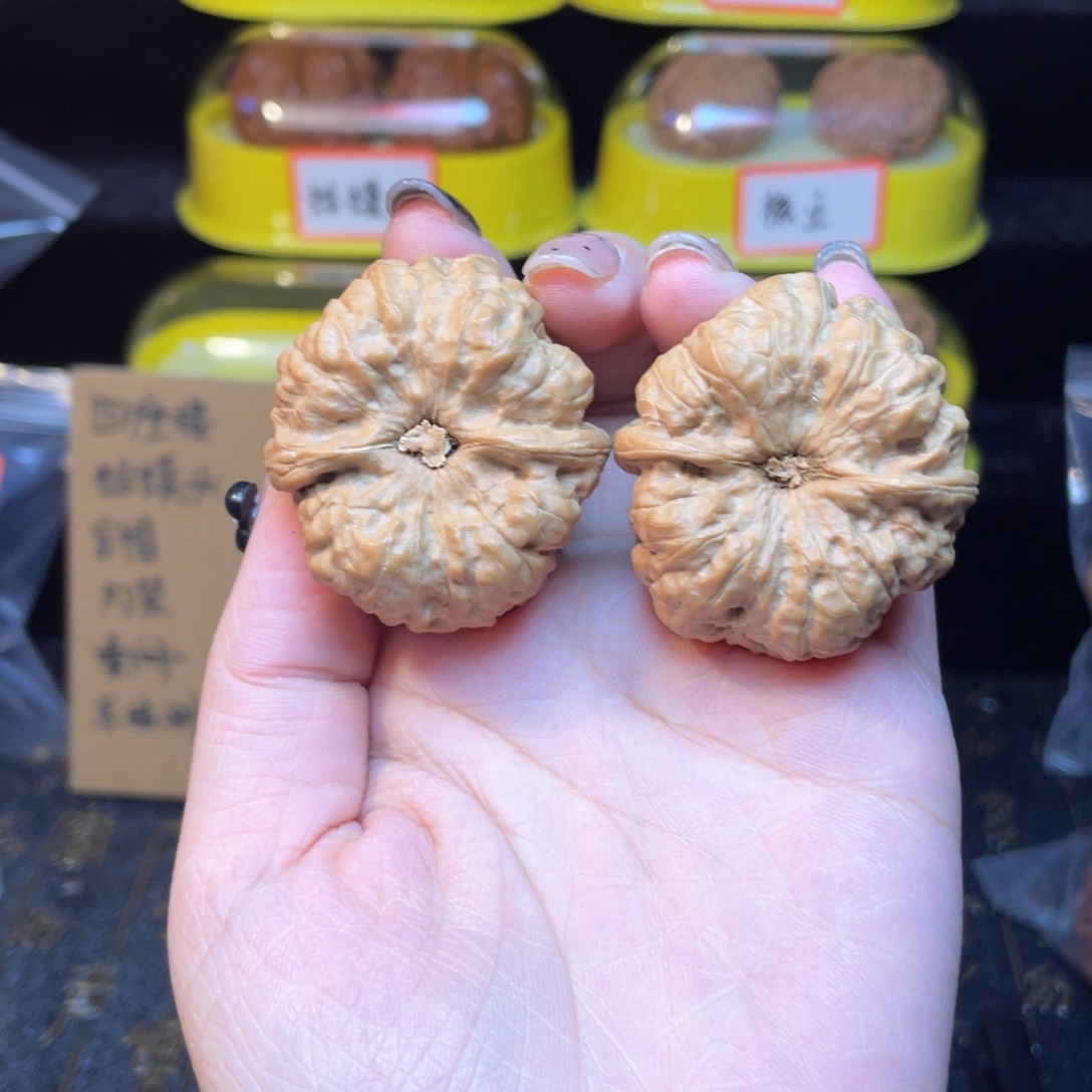 文玩核桃把件蛤蟆头38