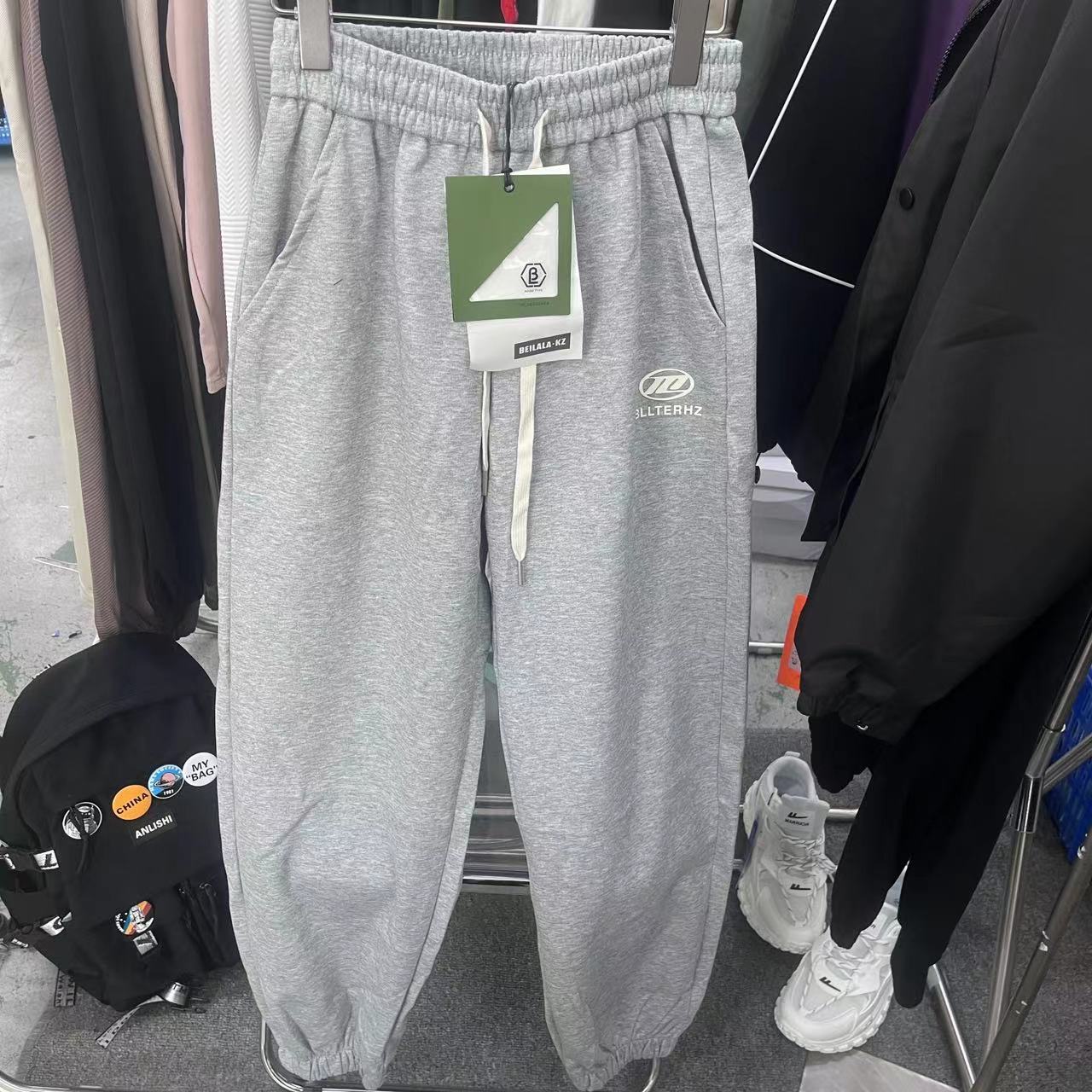 28602灰色青少年潮牌休闲百搭秋季简约卫裤
