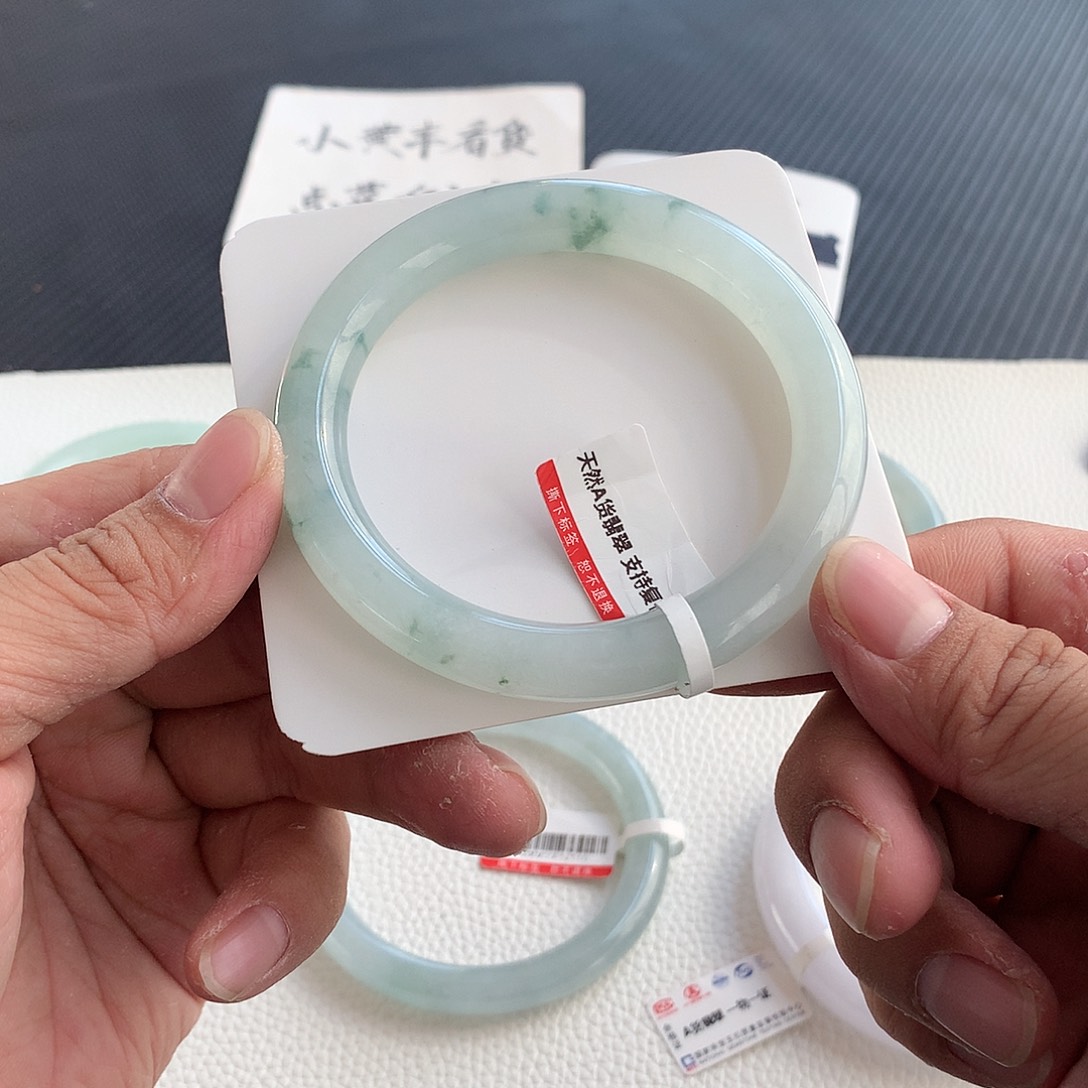 翡翠手镯未镶嵌38号 56