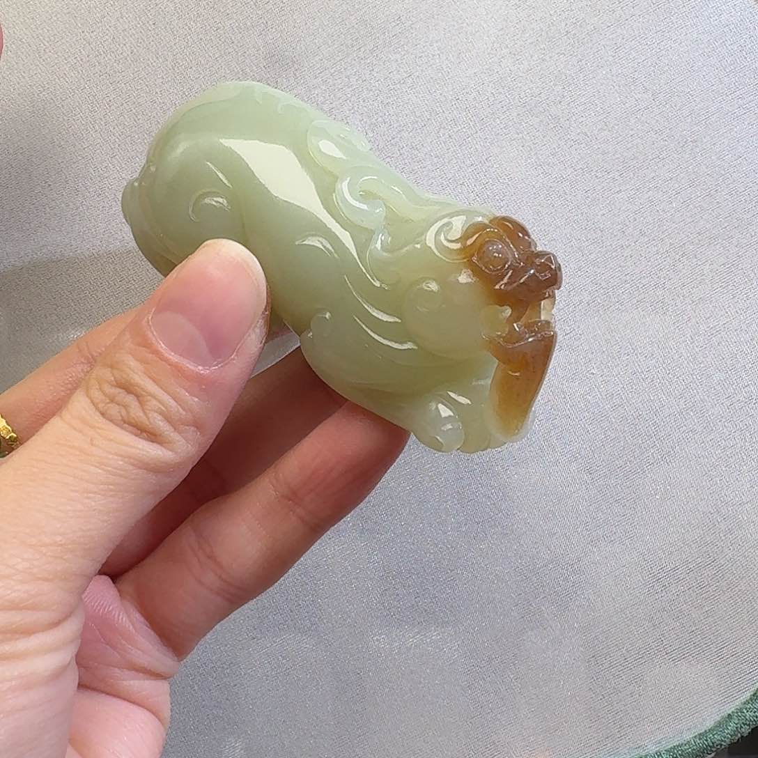 和田玉颈饰未镶嵌若羌糖黄口94g