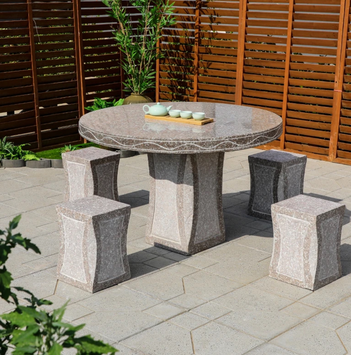 定制工厂批发庭院石桌石凳天然花岗岩户外石材地砖石头桌子石凳子