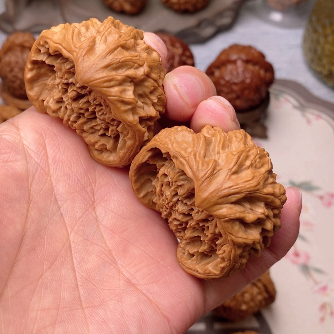 【闪购商品】文玩核桃吊坠聚宝盆