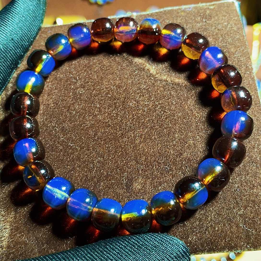 蓝珀裸石未镶嵌红蓝珀妖色高货约8.6老型