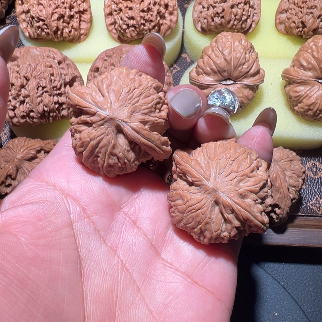 文玩核桃吊坠磨盘38福利