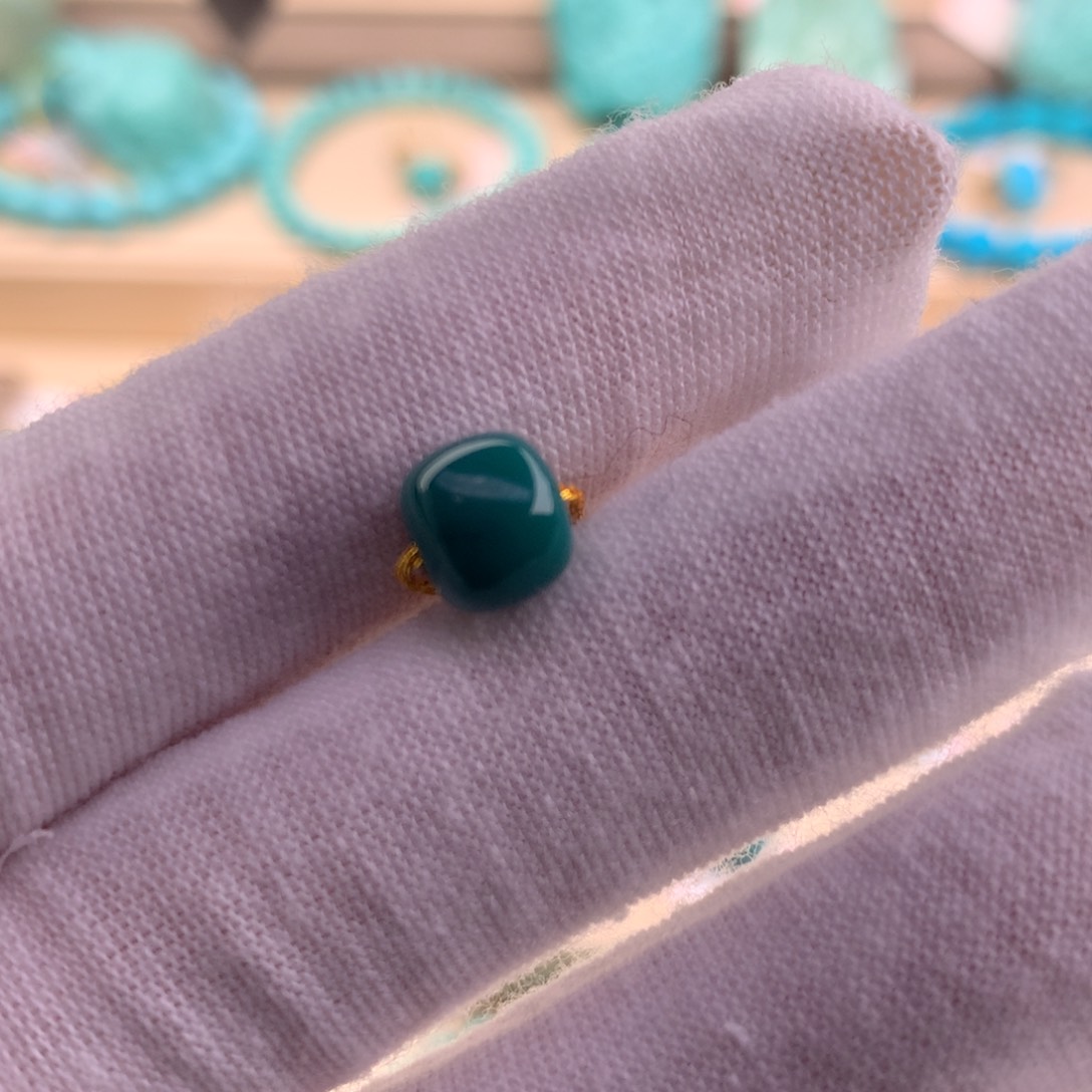 绿松石珠宝奇石未镶嵌7.8*6.8mm