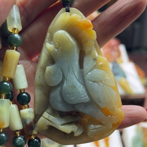 岫玉挂件未镶嵌挂件