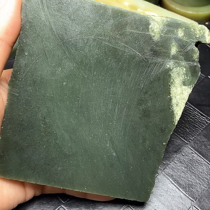 和田玉未镶嵌毛料