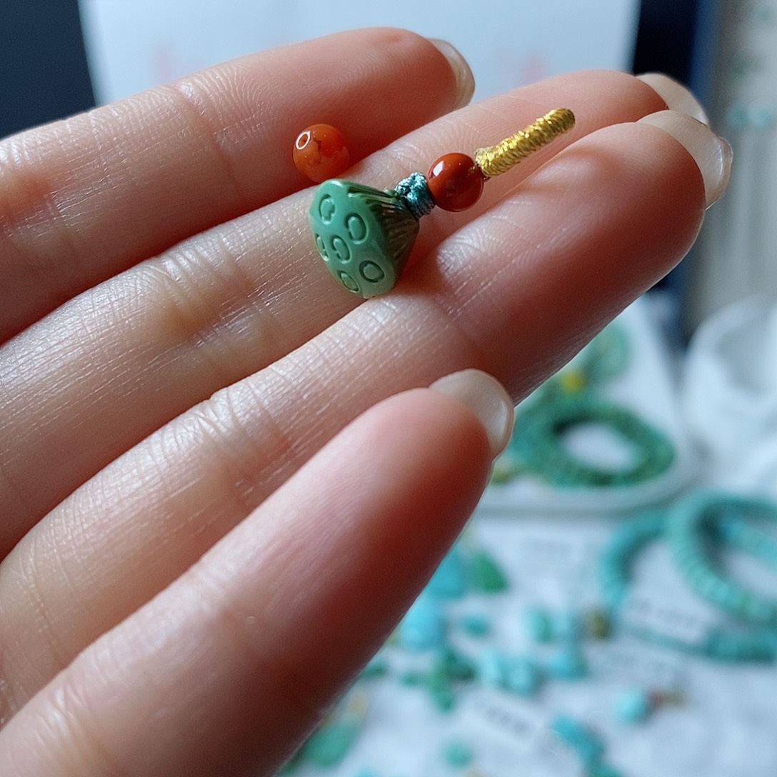 南红玛瑙颈饰未镶嵌