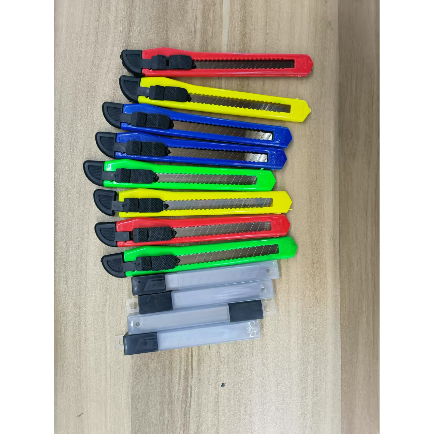 【福利品拒绝差评】8把美工刀+40个刀片