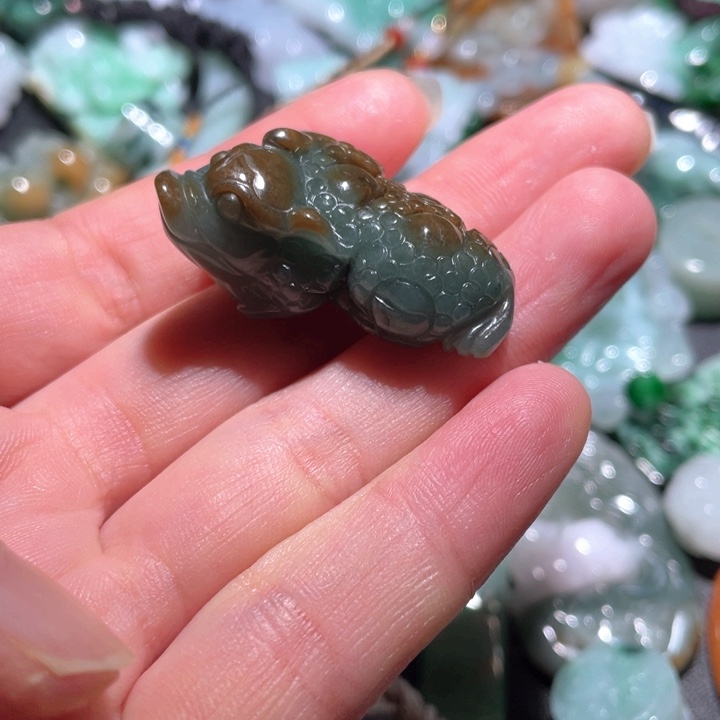 【闪购商品】翡翠颈饰未镶嵌天然翡翠