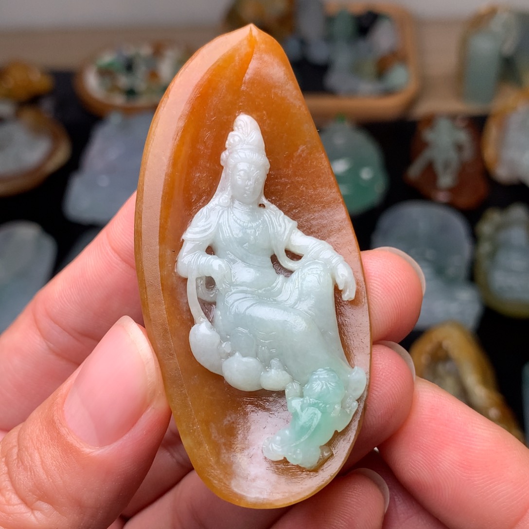 定制翡翠未镶嵌观音