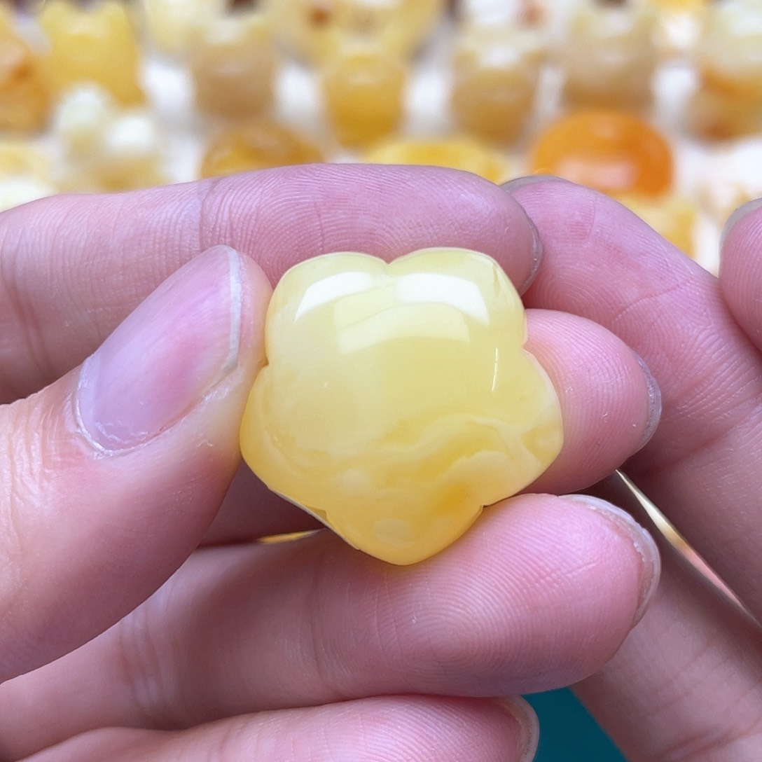 未镶嵌琥珀裸石水**生蜜蜡