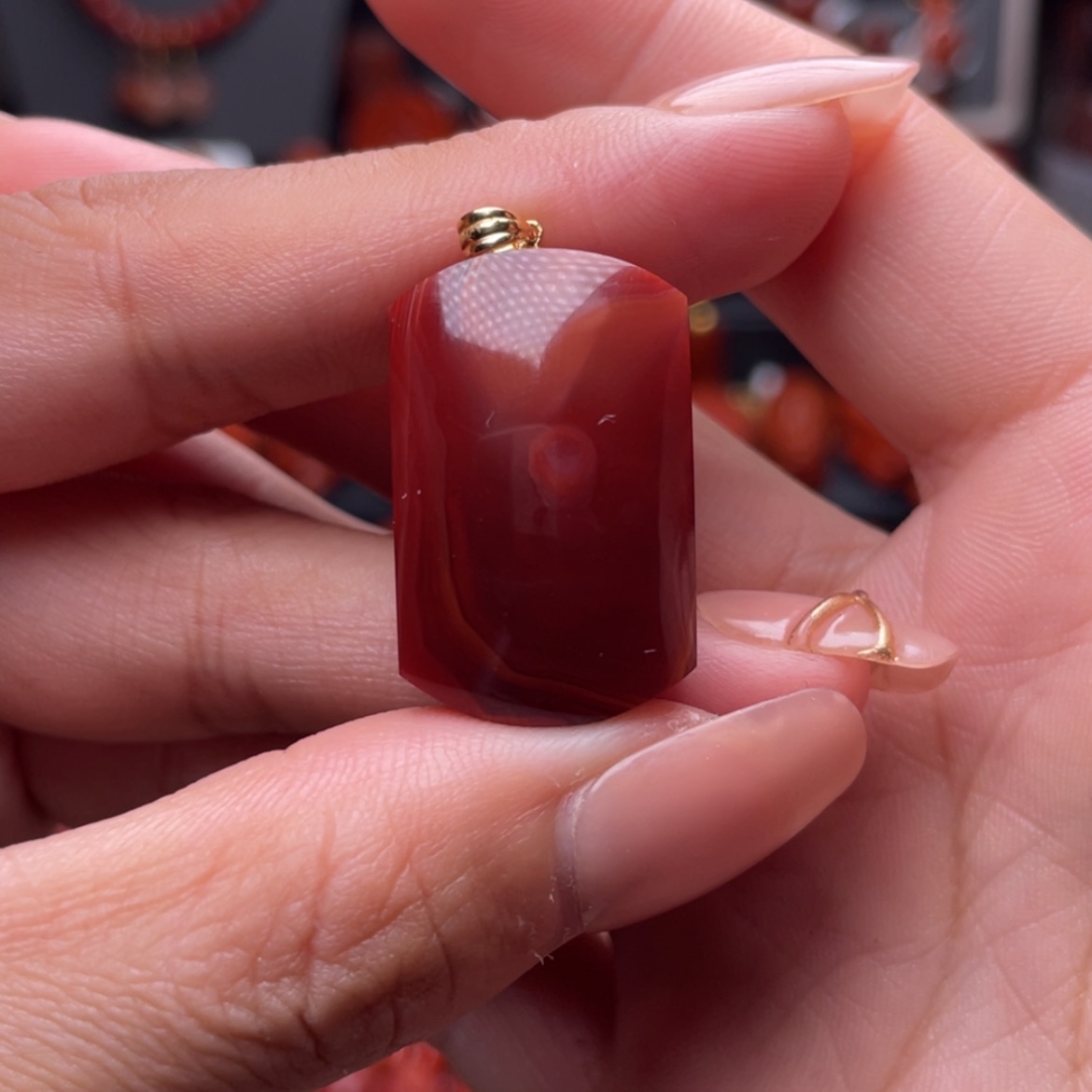 【闪购商品】南红玛瑙平安无事牌18K金镶嵌
