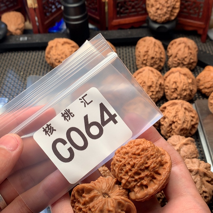 吊坠文玩核桃白蛇骨