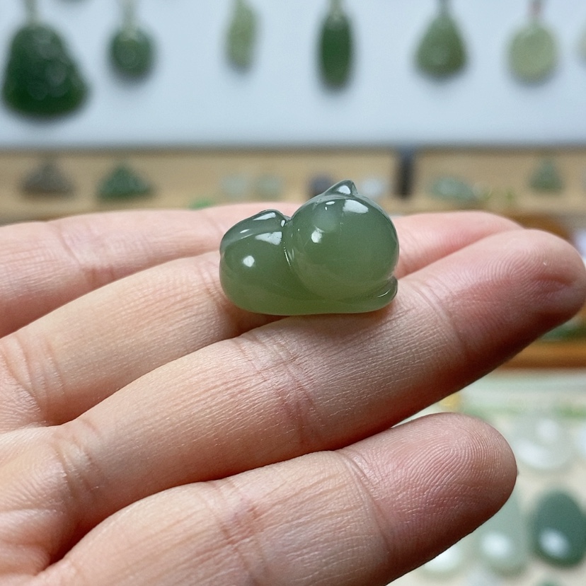 【闪购商品】颈饰未镶嵌和田玉