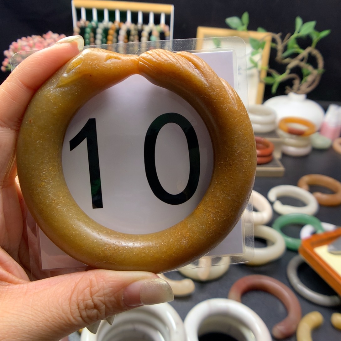 石英质玉手镯未镶嵌橙**?