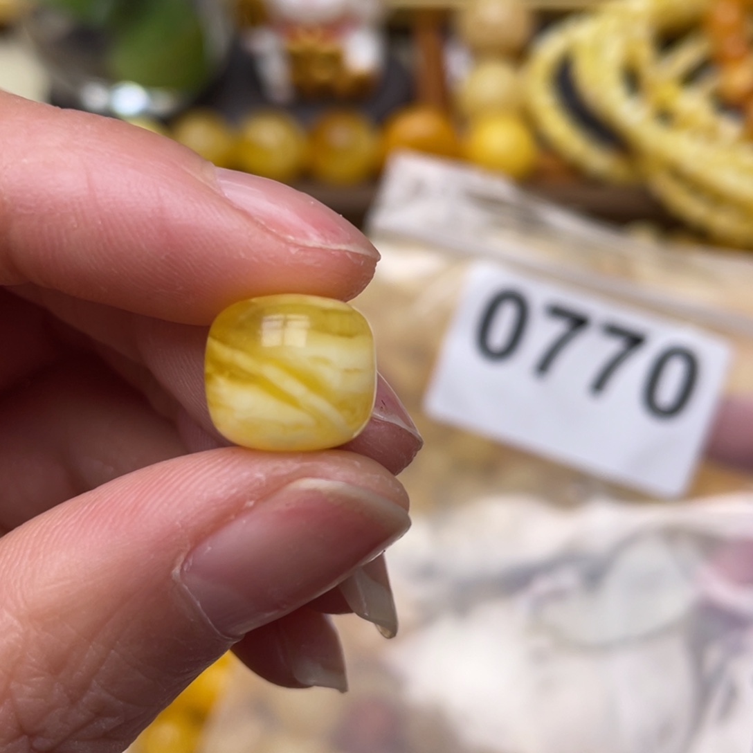 蜜蜡珠宝奇石未镶嵌粉点12.2