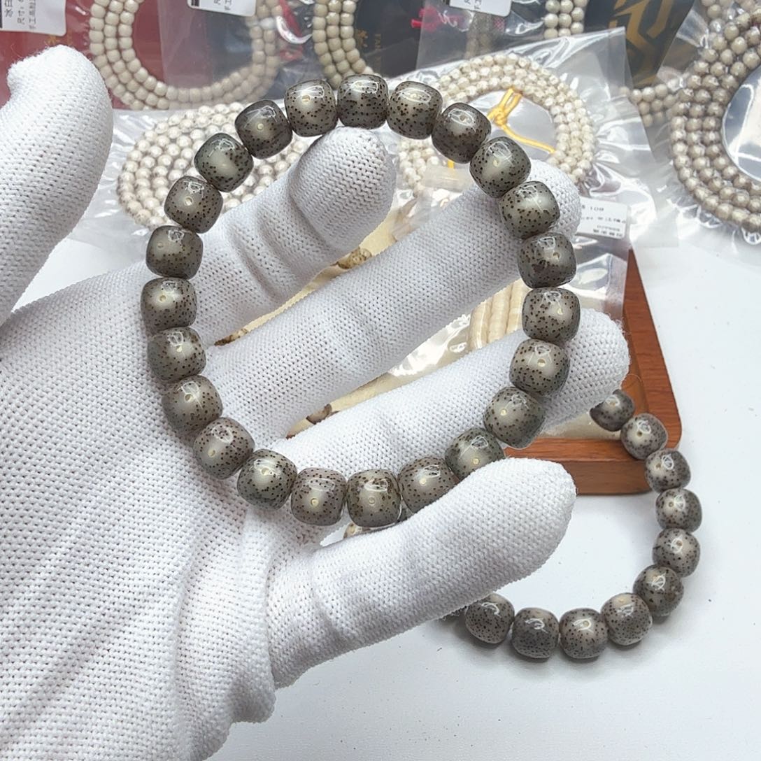 星月菩提吊坠4绿冰糖月留白针尖星10左右单圈