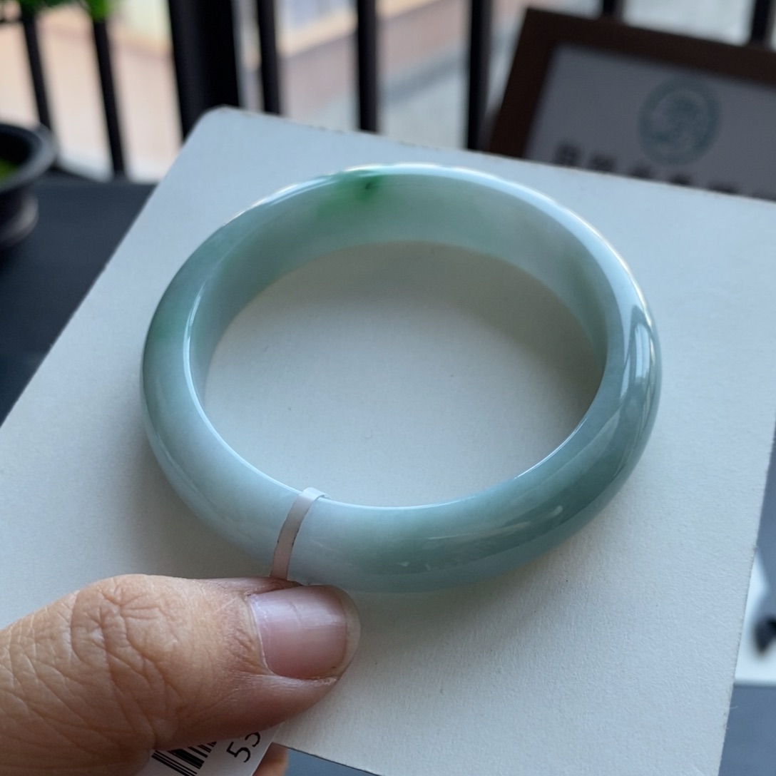 翡翠手镯未镶嵌46号54.1-12.3-8.1