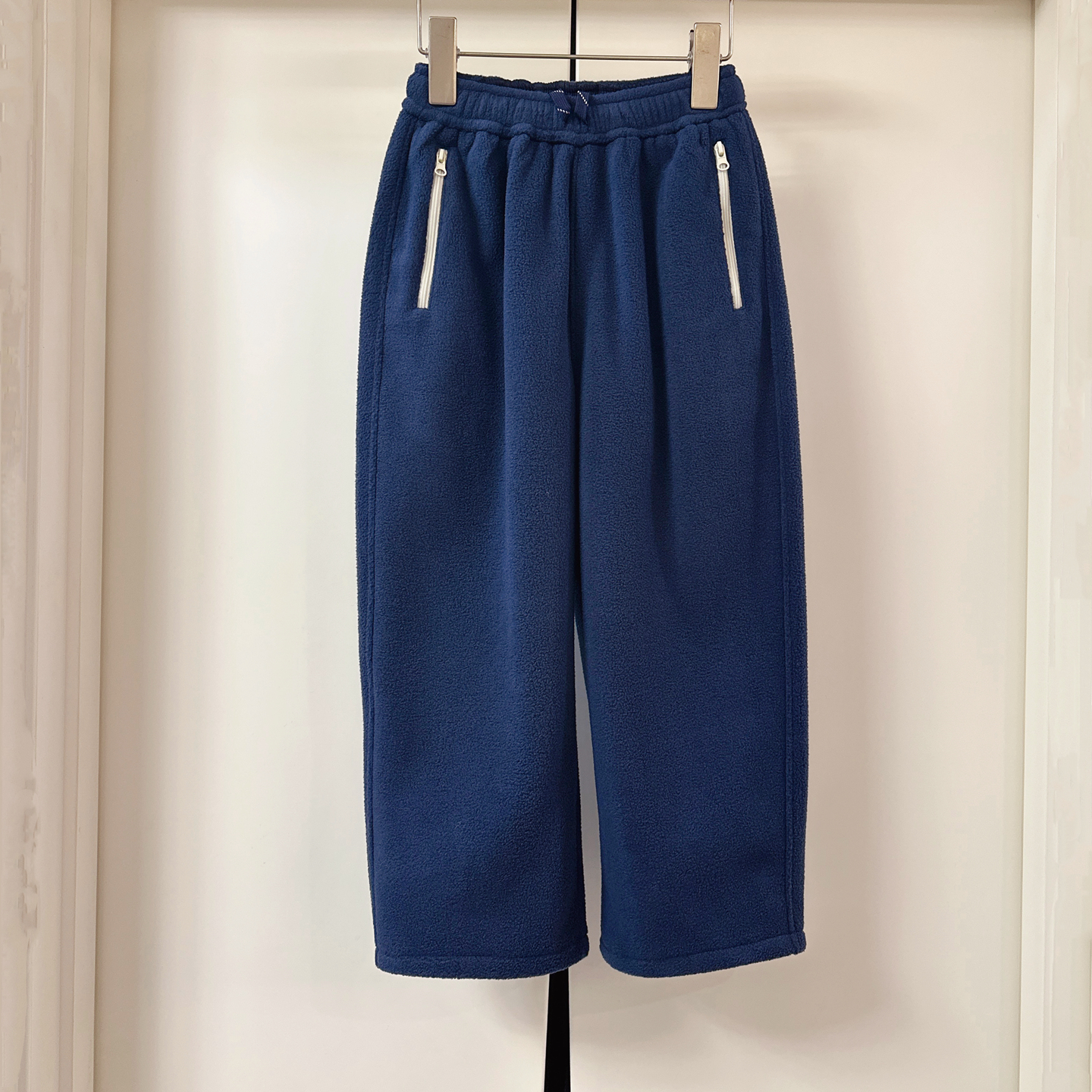 现货童装2025冬季新款男女童绒感直筒裤儿童摇粒绒休闲长裤子