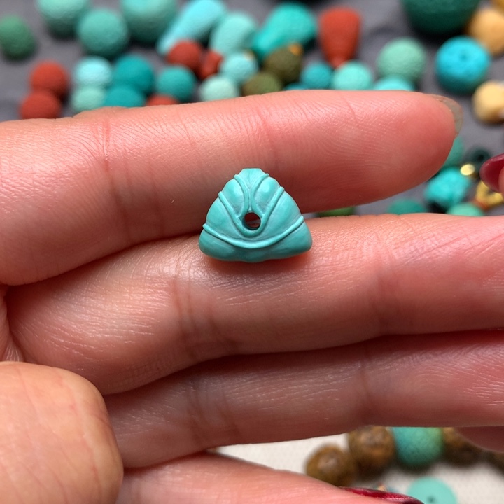 绿松石配饰未镶嵌