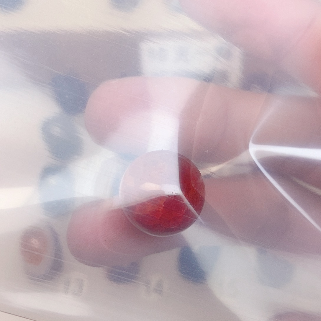 瓦***特玛瑙/玉髓未镶嵌卡14m左右缠丝玛瑙