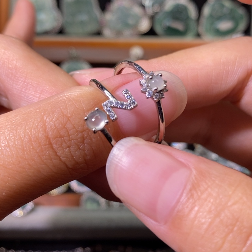 【闪购商品】翡翠未镶嵌颈饰天然