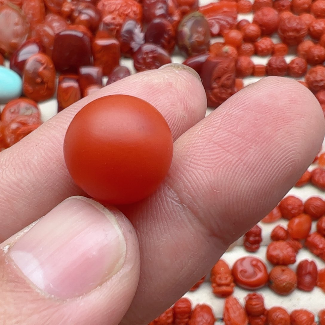 南红玛瑙配饰未镶嵌