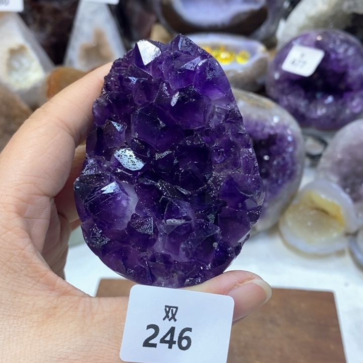 水晶大型摆件（非配饰）未镶嵌