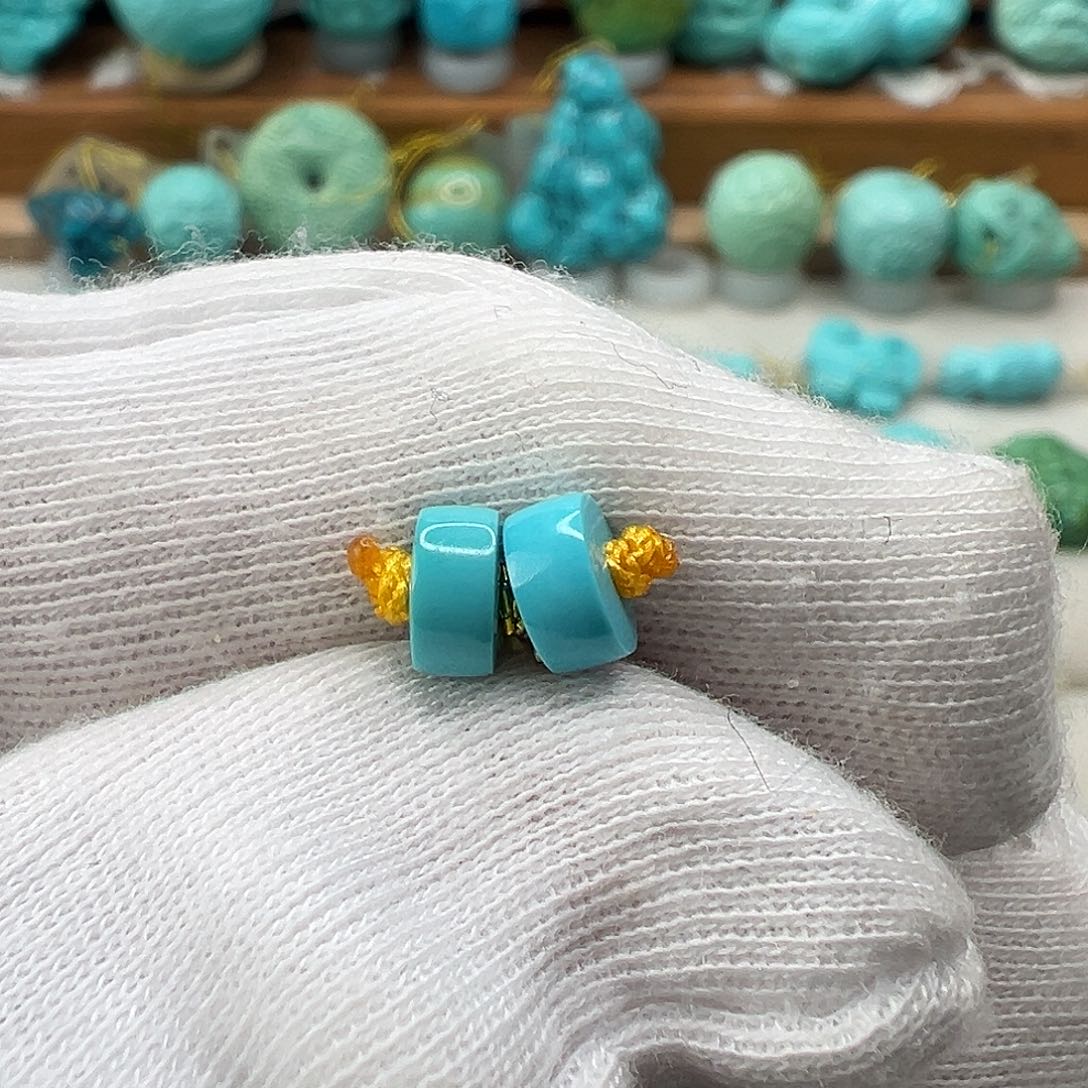 绿松石配饰未镶嵌