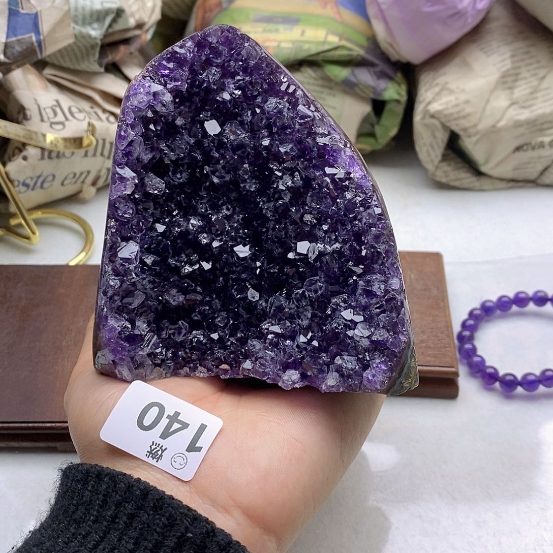 紫晶大型摆件（非配饰）未镶嵌