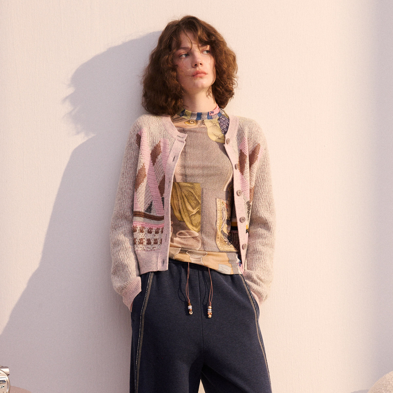 谜底针织开衫长袖2026年春季新品原创提花减龄H型毛衣女261MZ0318