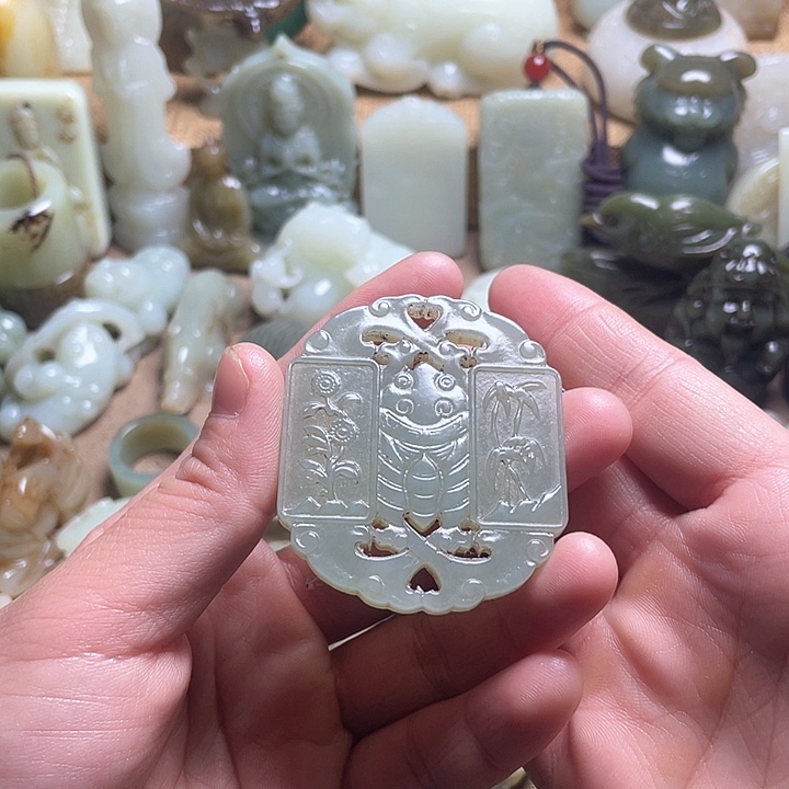 和田玉颈饰未镶嵌