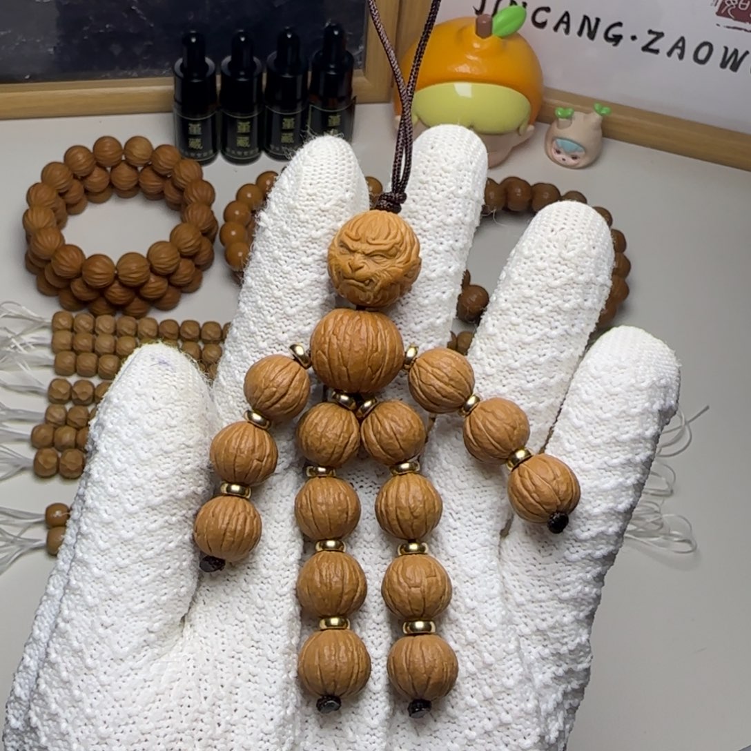 猴头核桃手串猴头小人