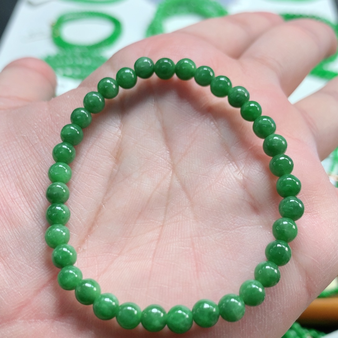 翡翠未镶嵌手链翡翠