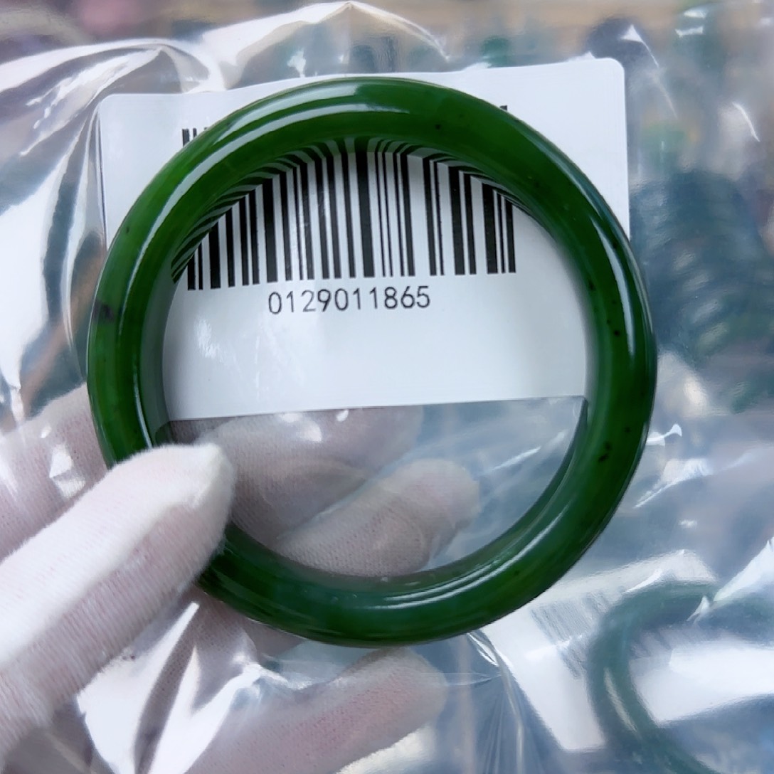 和田玉（碧玉）手镯未镶嵌62