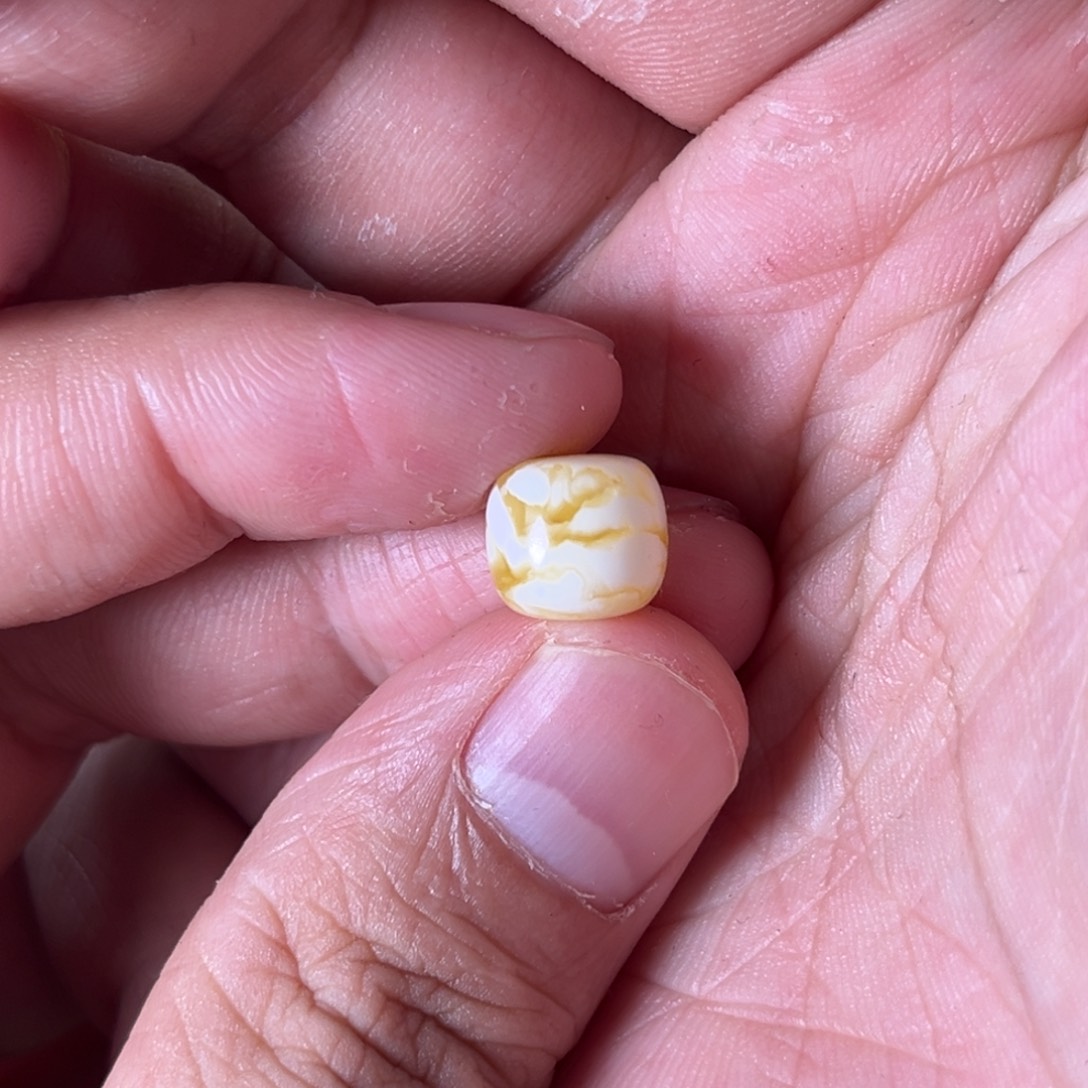 琥珀裸石未镶嵌蜜蜡老型虎皮纹10毫米