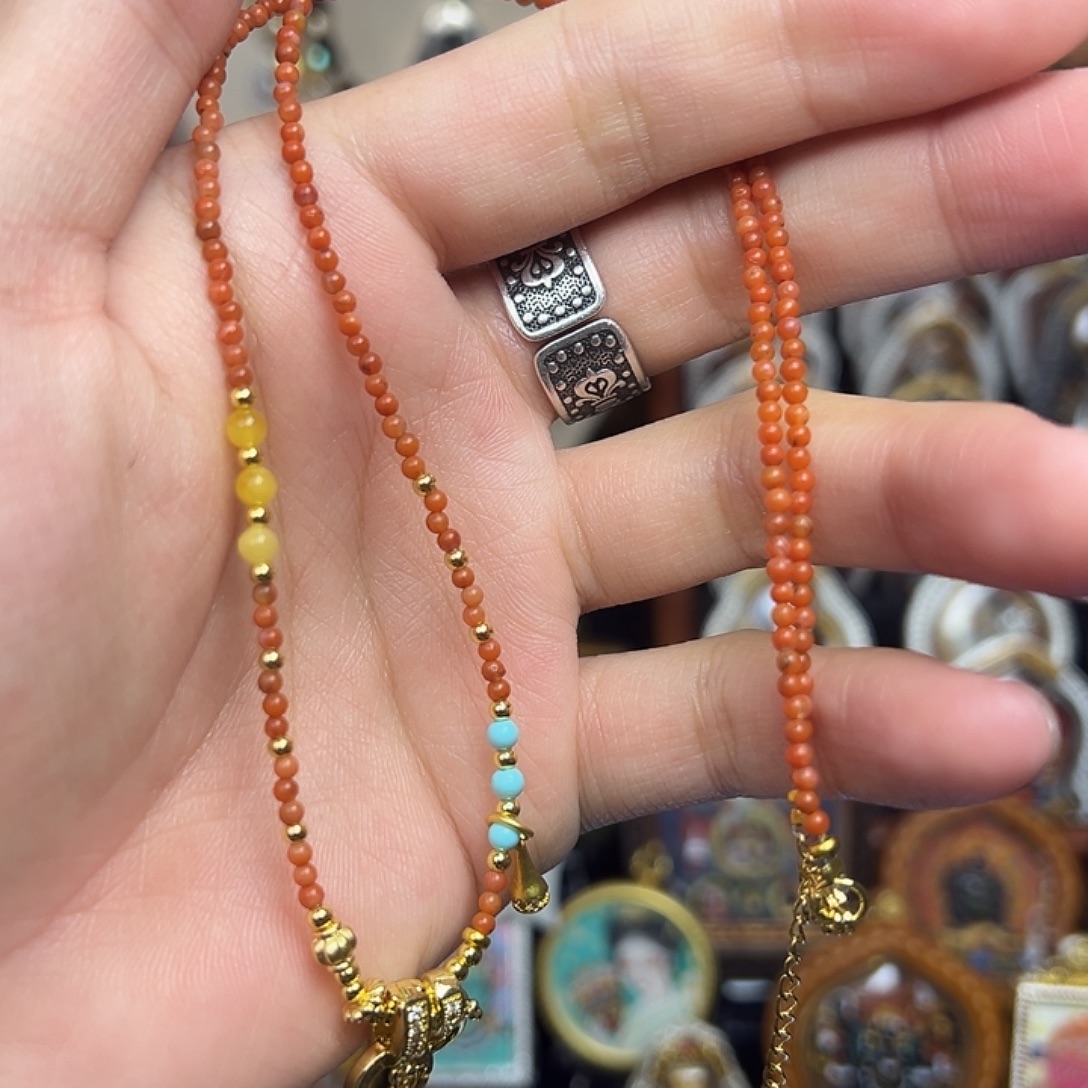 忧***蓝亚克力非金属唐卡链子