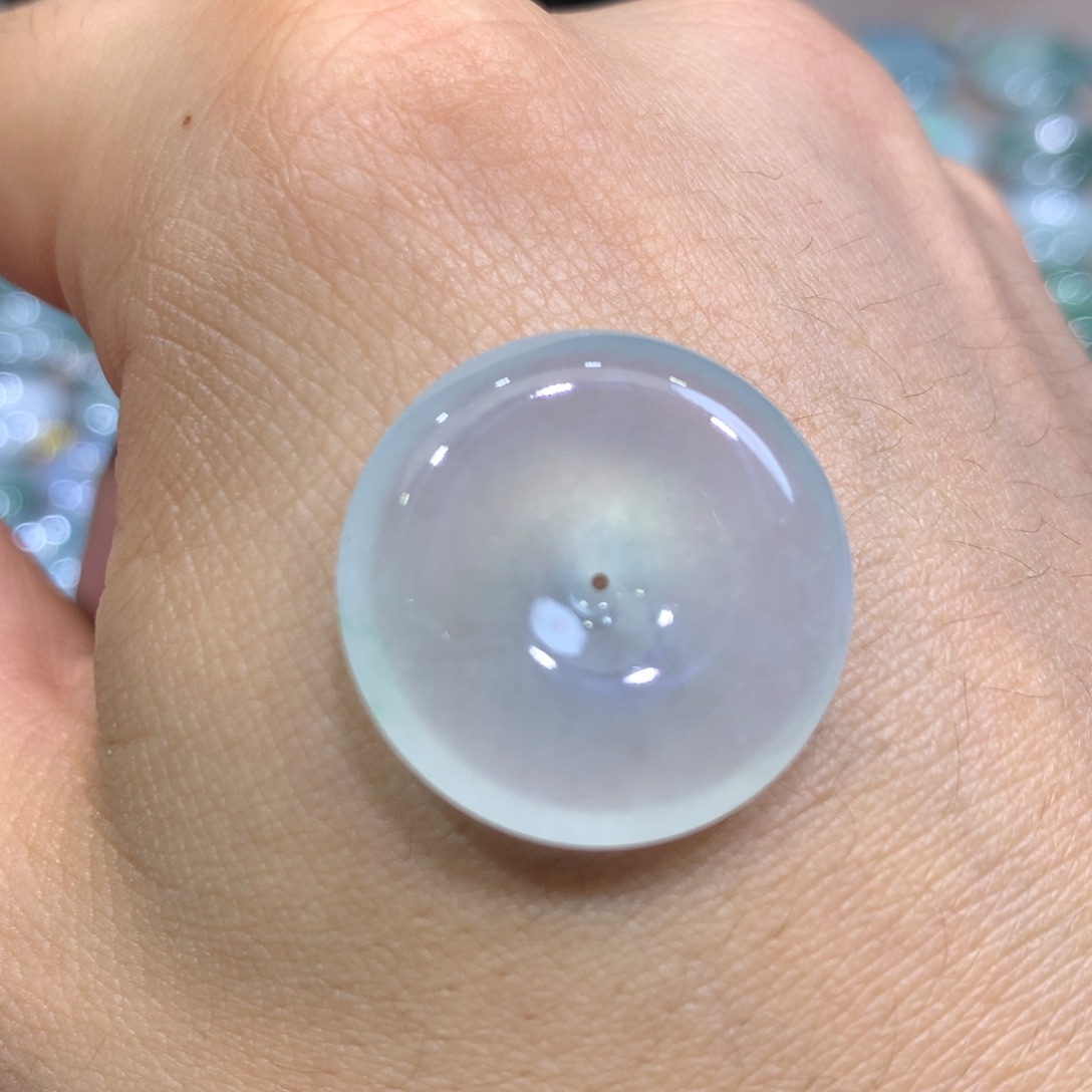 翡翠未镶嵌颈饰平安扣