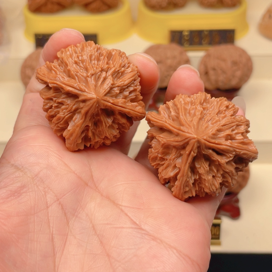 把件文玩核桃雨花石三棱42