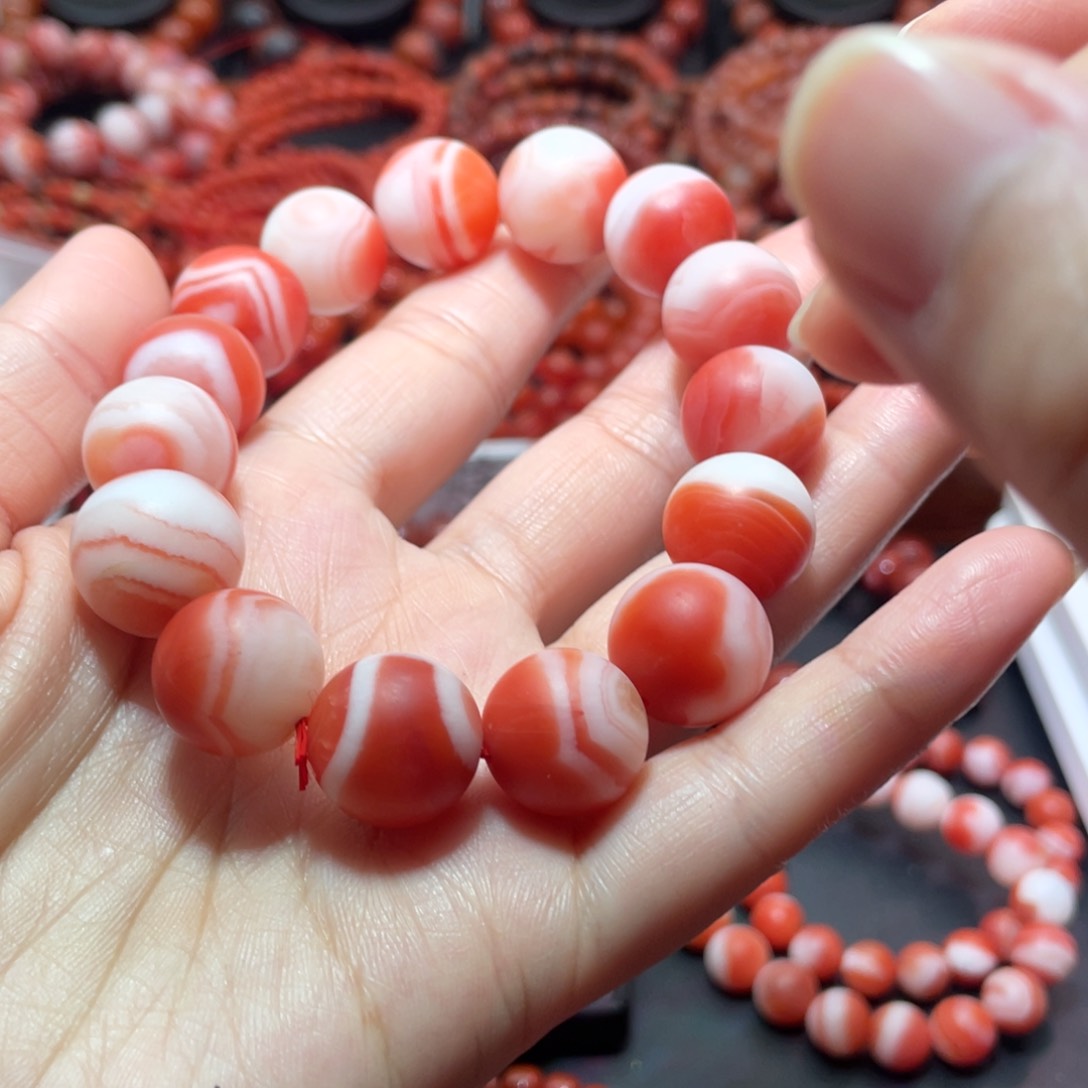 南红玛瑙手链未镶嵌