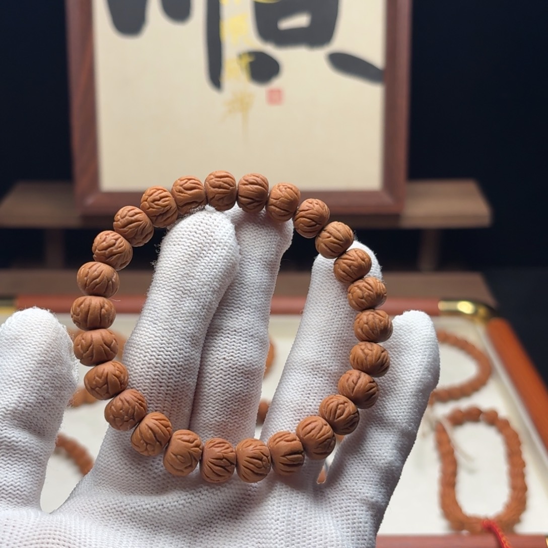 骑***人木质类陕西龙纹桃核