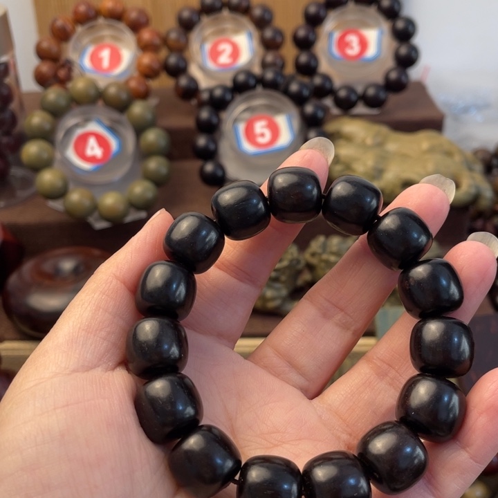 维腊木（绿檀）感**生