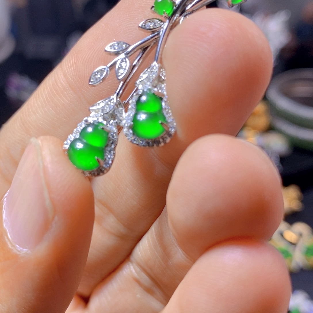 翡翠银S925镶嵌颈饰天然翡翠