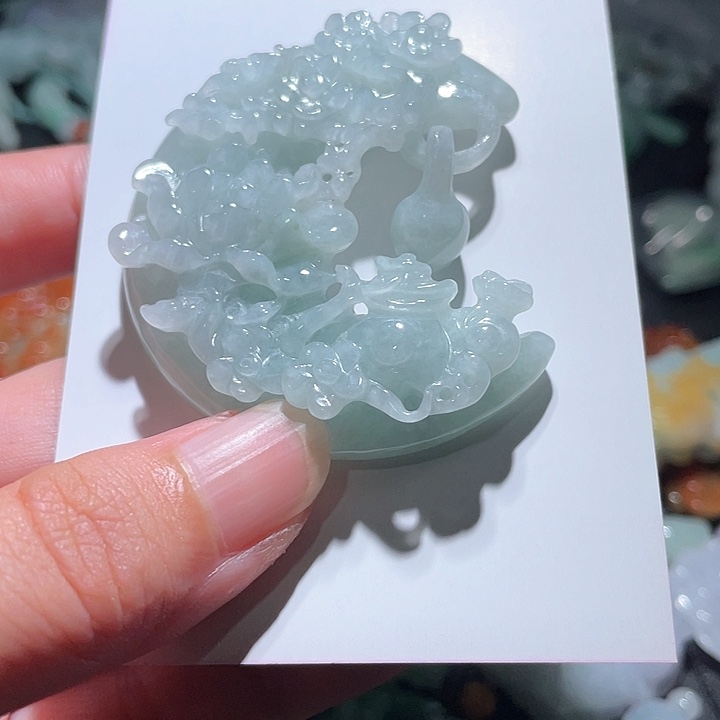颈饰未镶嵌翡翠天
