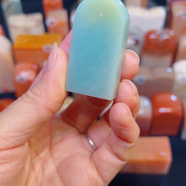 云南石沙****刻云南精品素章