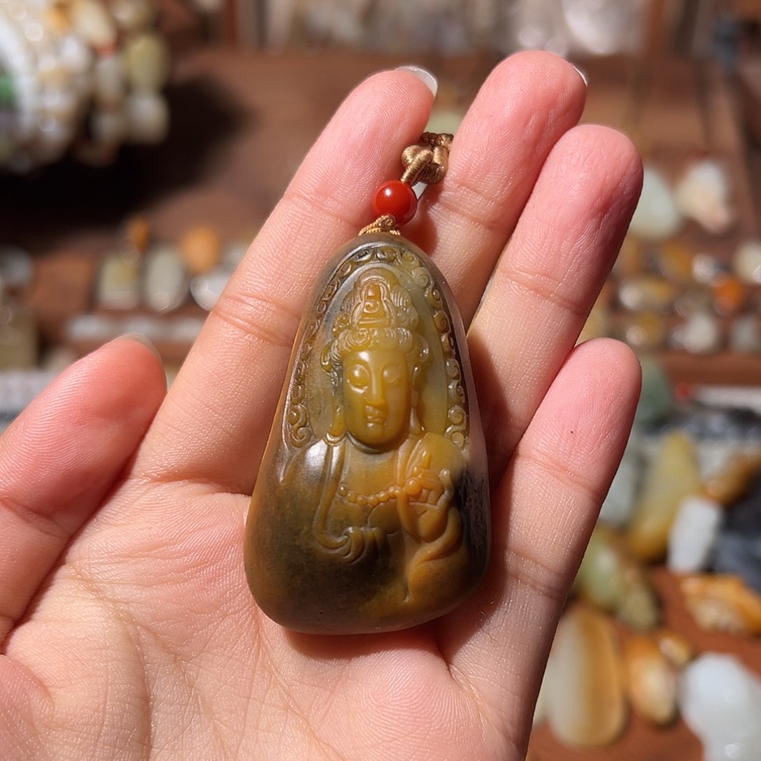 和田玉颈饰未镶嵌