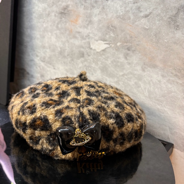 kt蝴蝶结豹纹帽子MZ090